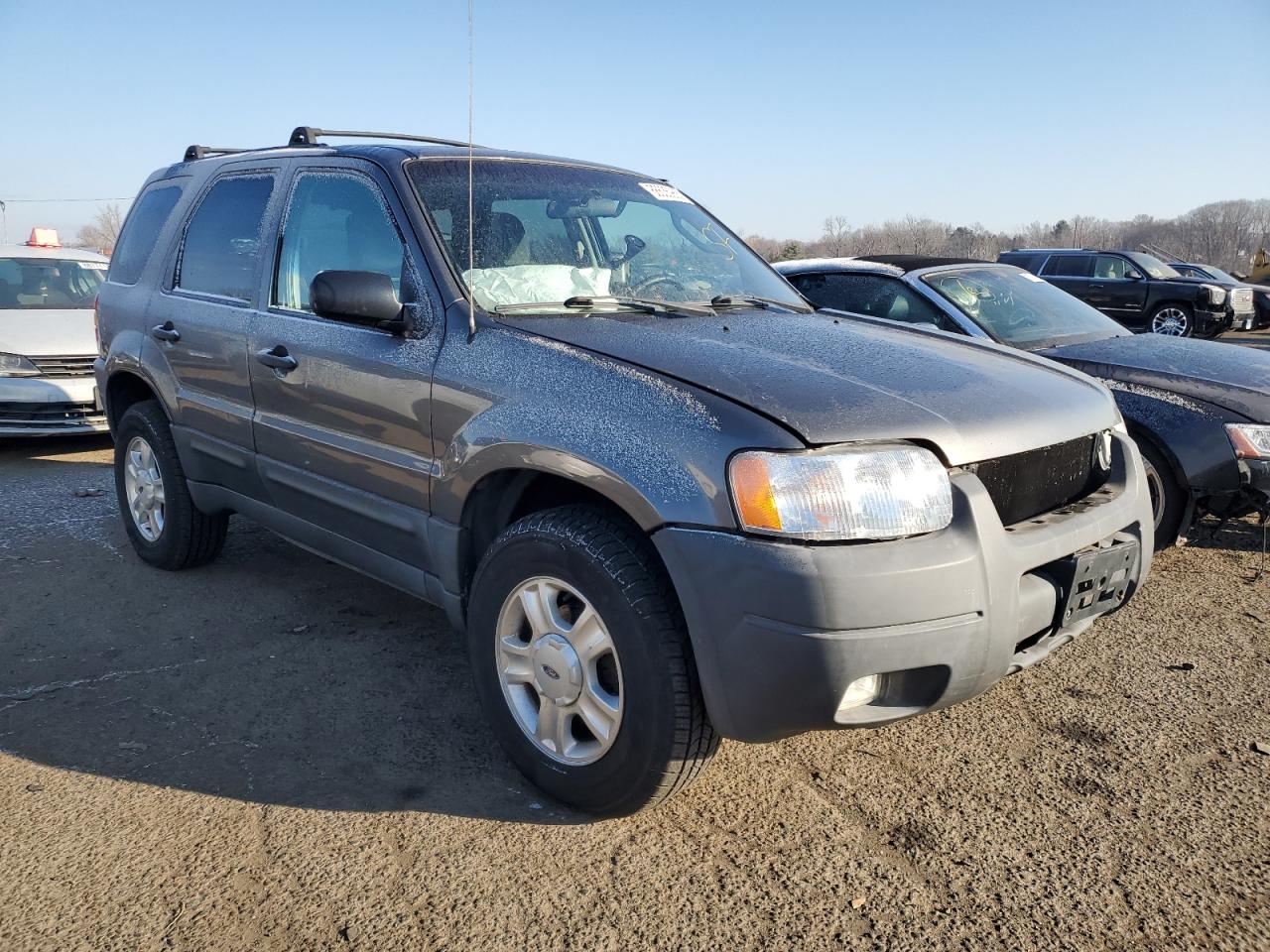 2004 Ford Escape - Image 4