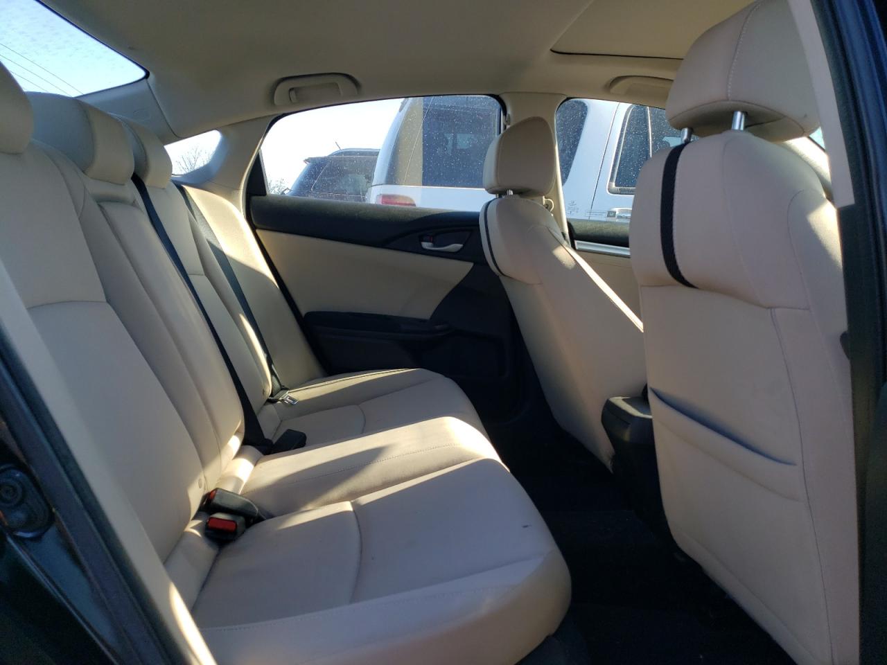 2018 Honda Civic - Image 10