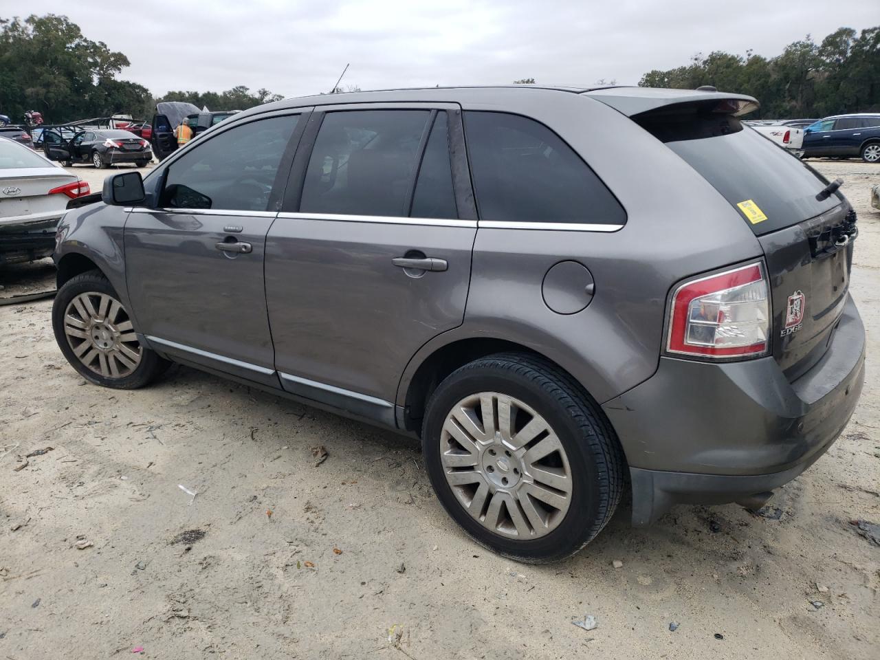 2010 Ford Edge - Image 2