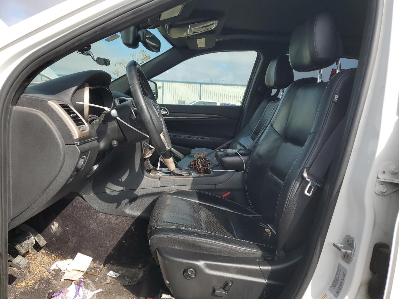2017 Jeep Grand Cherokee - Image 7