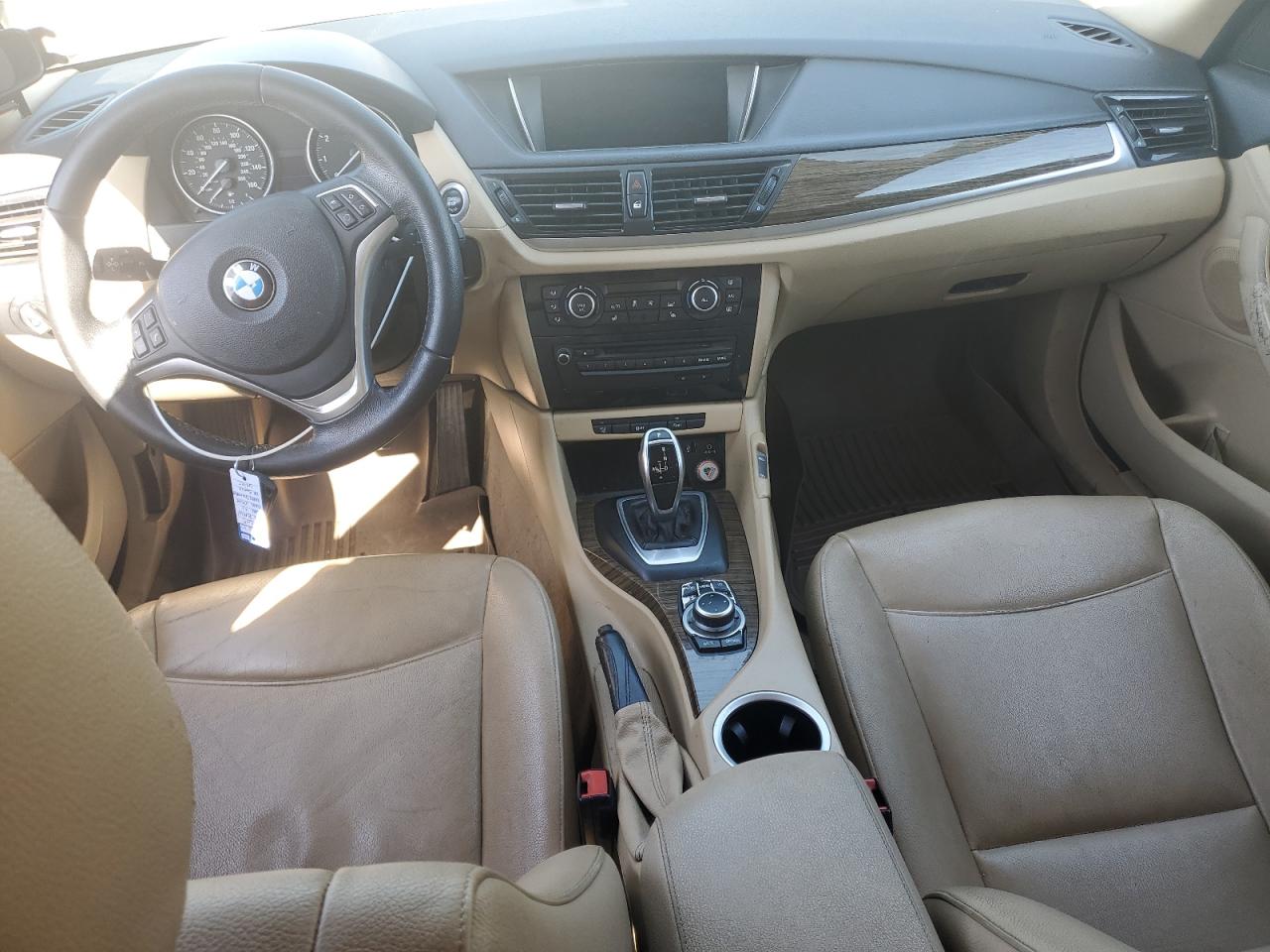 2015 BMW X1 - Image 8