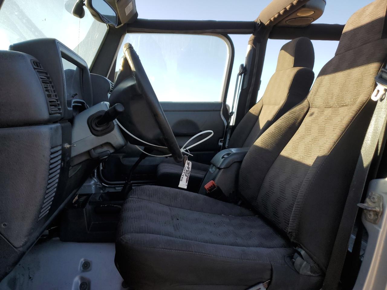2005 Jeep Wrangler - Image 7