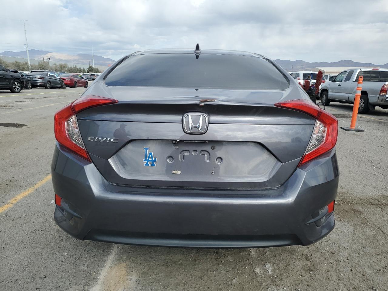 2017 Honda Civic - Image 6