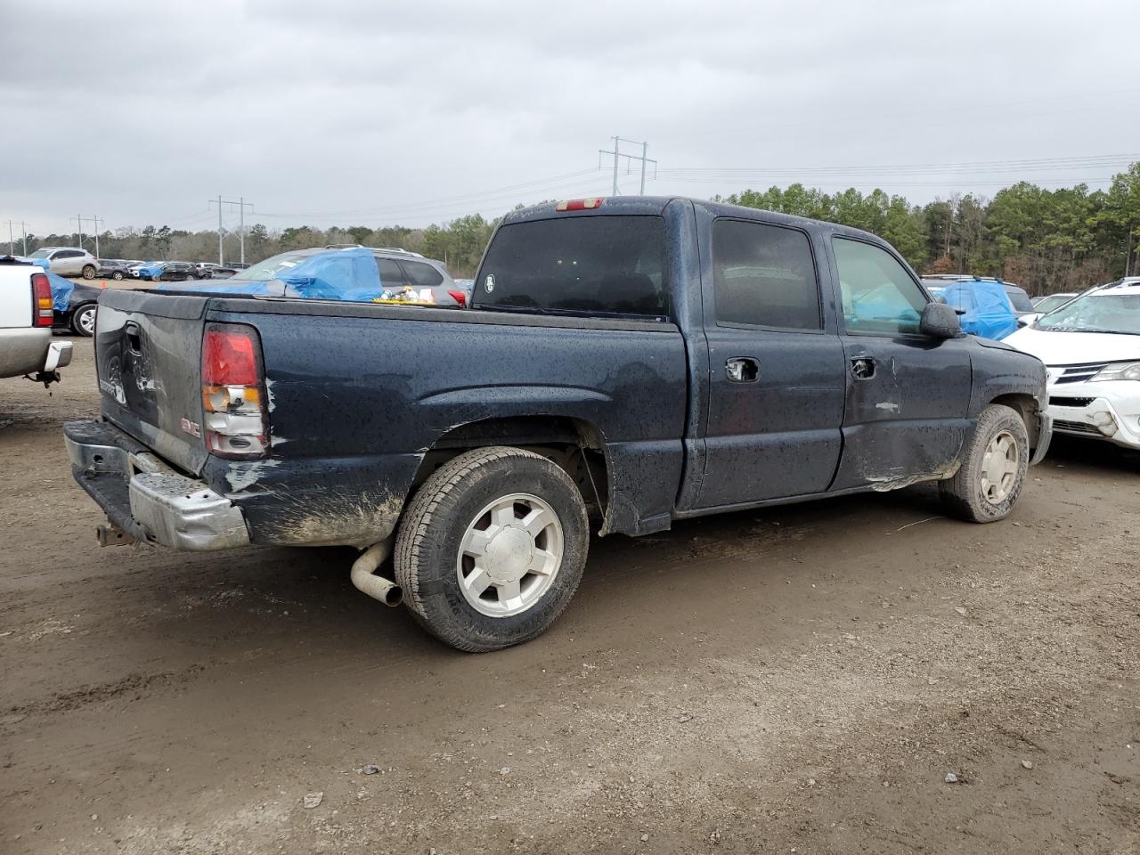2007 GMC Sierra - Image 3