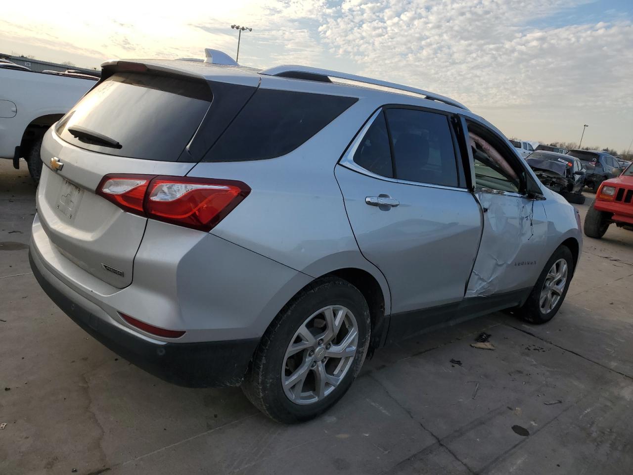 2018 Chevrolet Equinox - Image 3