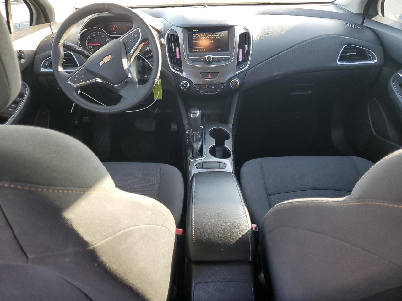 2019 Chevrolet Cruze - Image 8