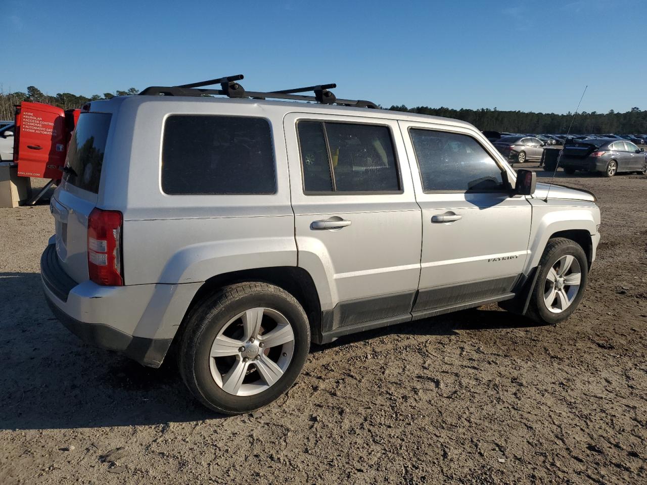 2012 Jeep Liberty (Patriot) - Image 3