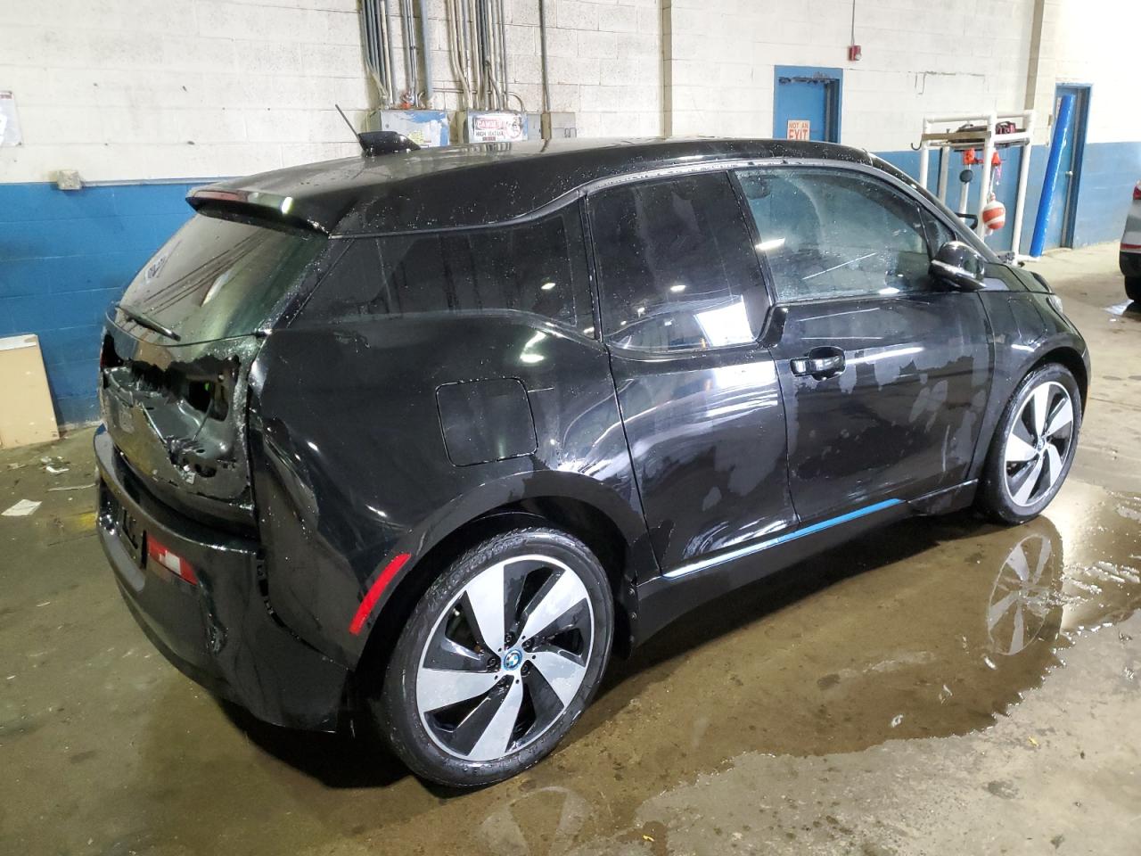 2016 BMW i3 - Image 3