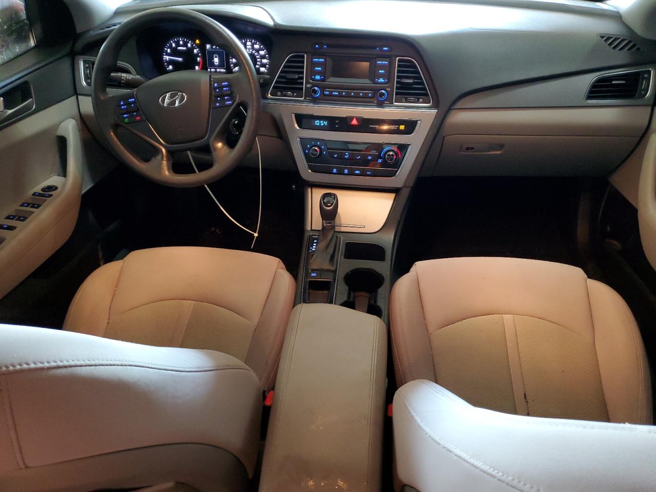 2015 Hyundai Sonata - Image 8