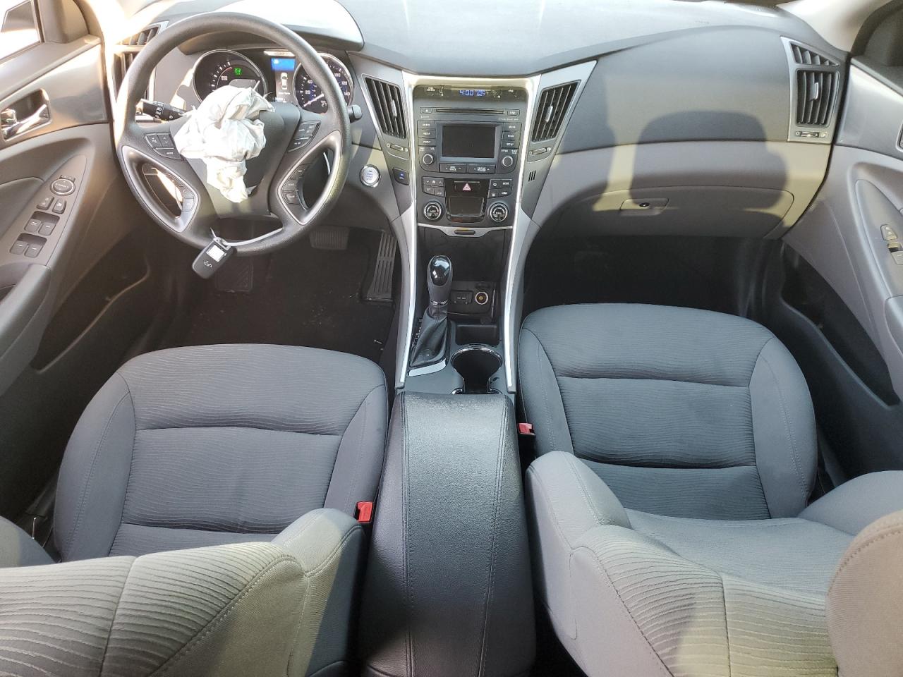 2015 Hyundai Sonata - Image 8