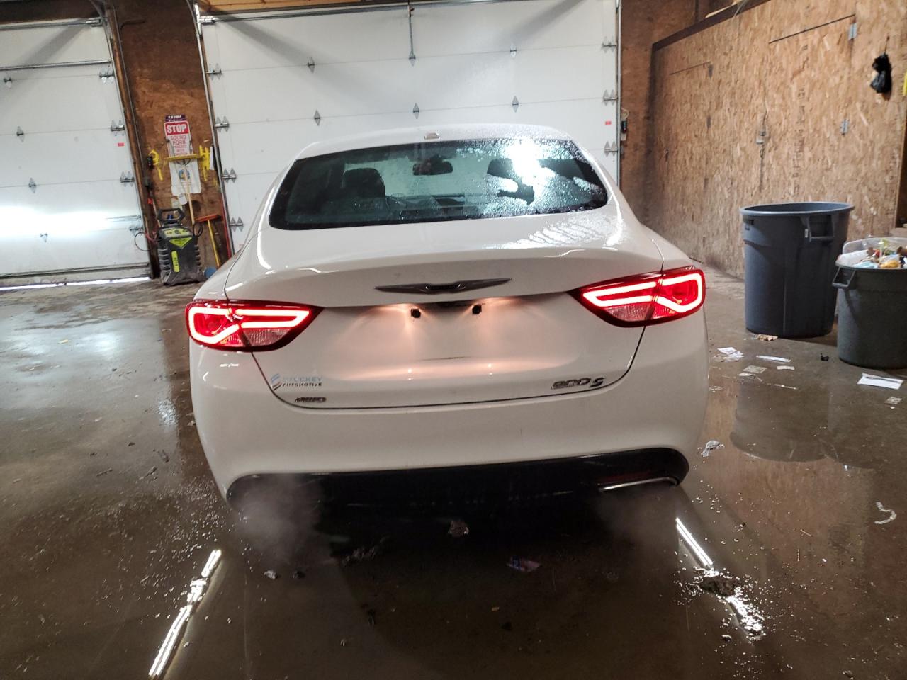 2015 Chrysler 200 - Image 6