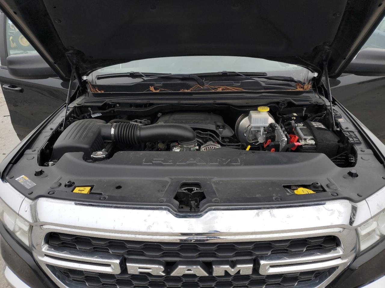 2022 RAM 1500 - Image 11