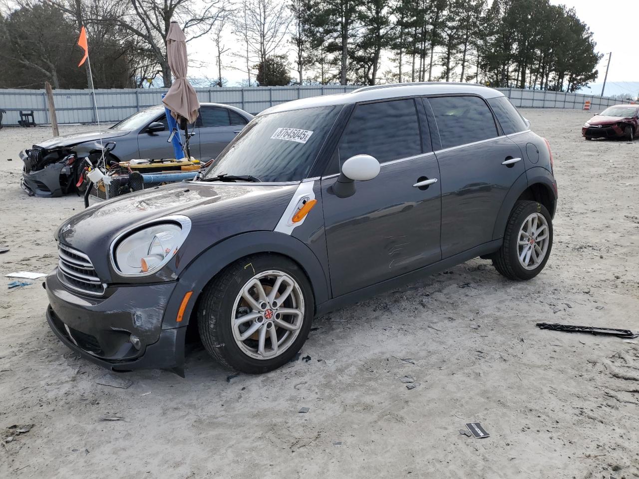 2015 MINI Cooper - Image 1