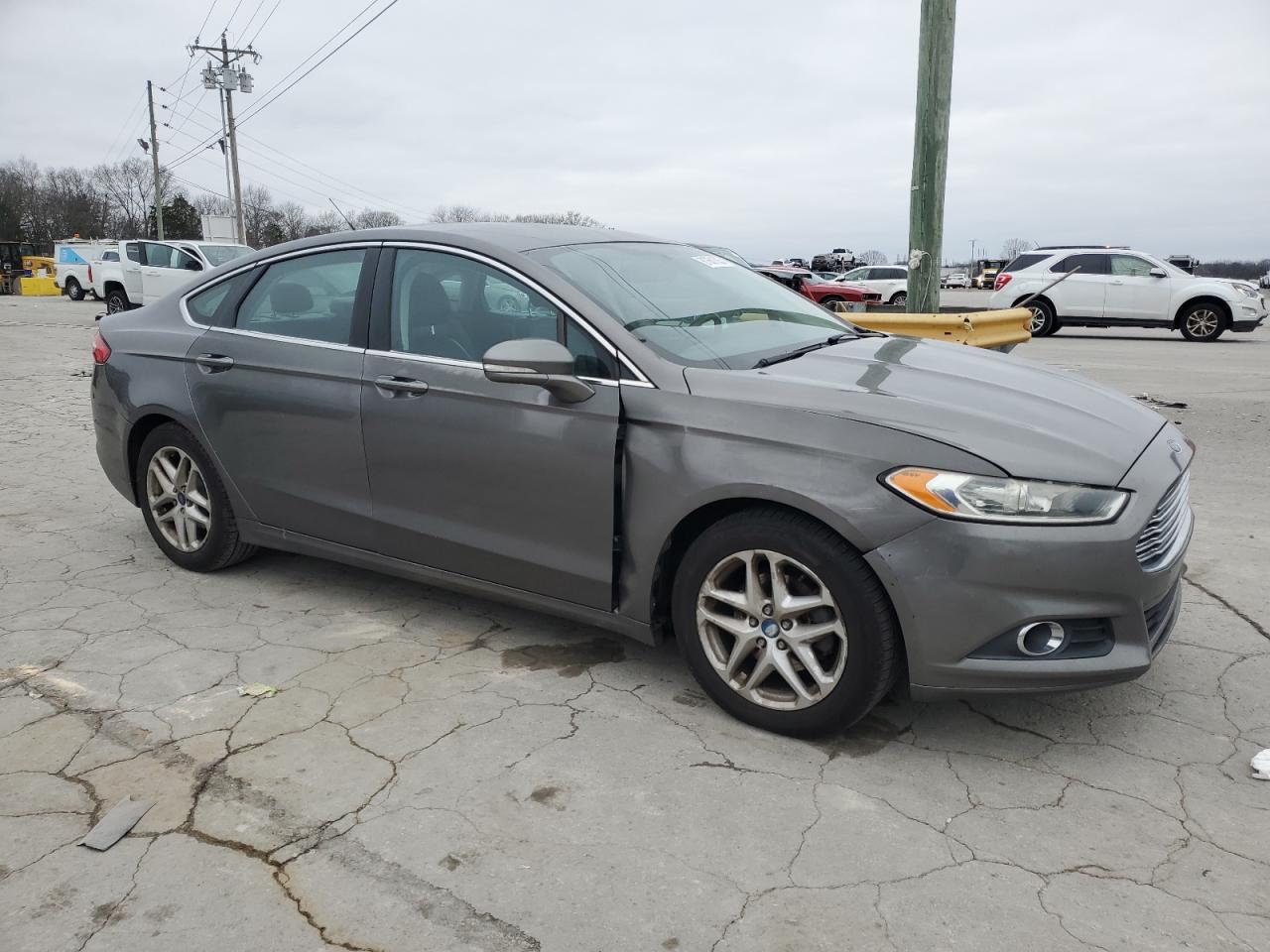 VIN 3FA6P0HR5DR205592 2013 FORD FUSION no.4