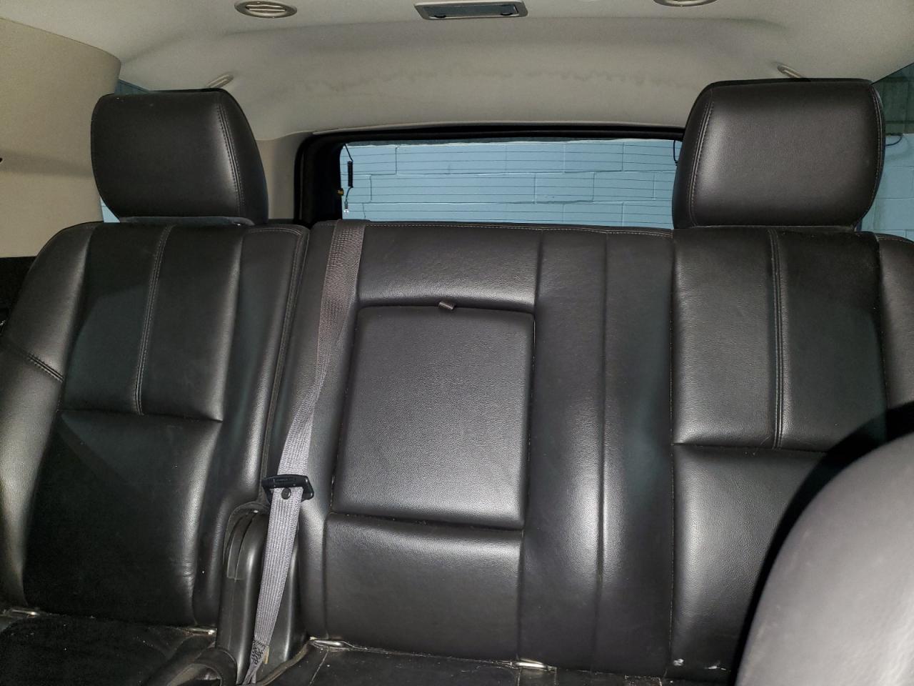 2011 Chevrolet Tahoe - Image 10