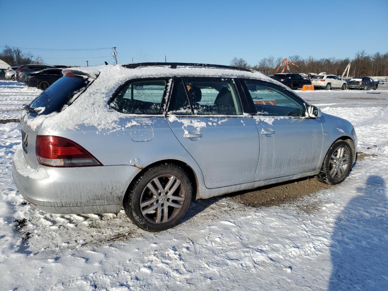 2010 Volkswagen Jetta - Image 3