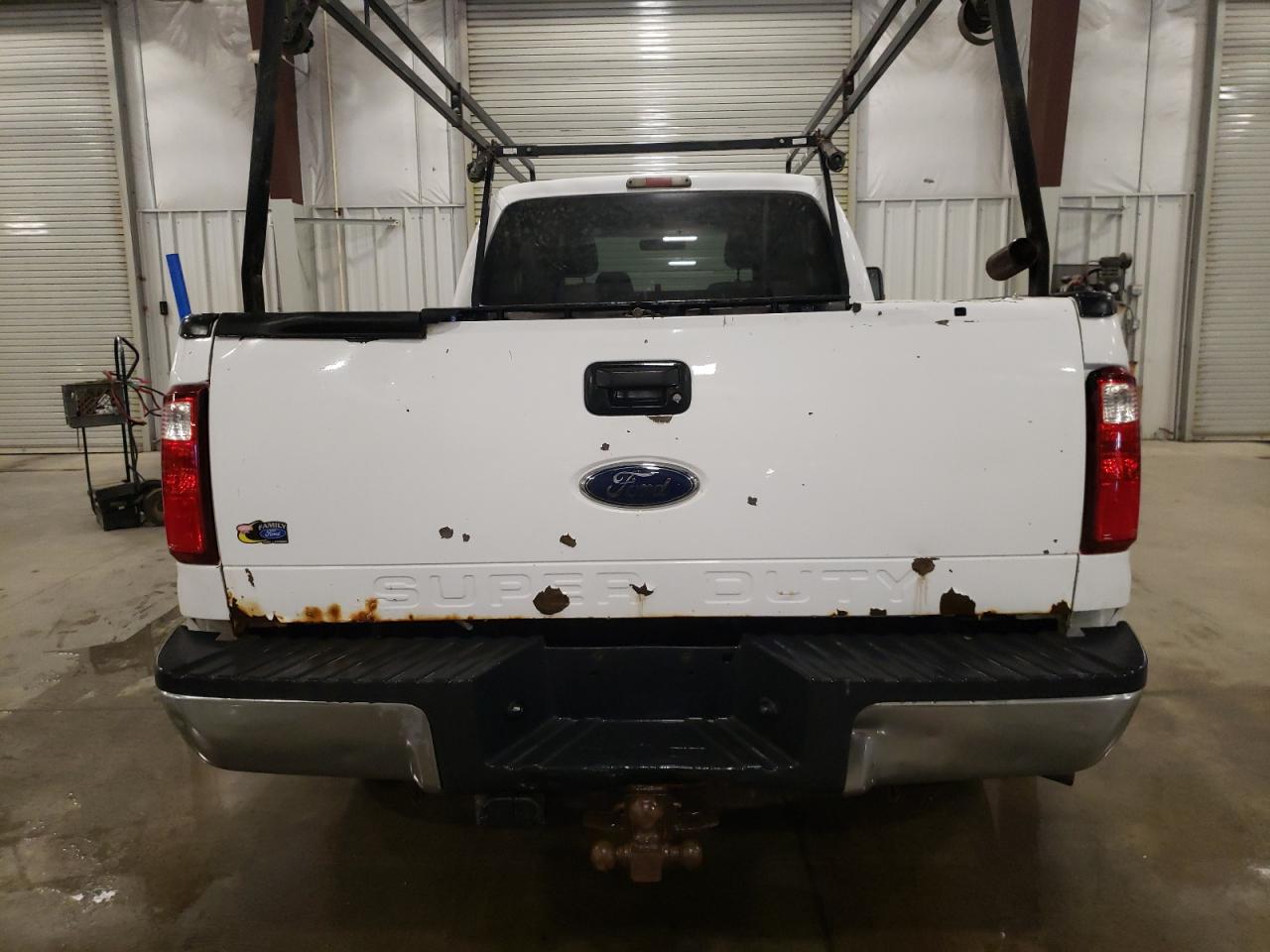 2011 Ford F350 - Image 6