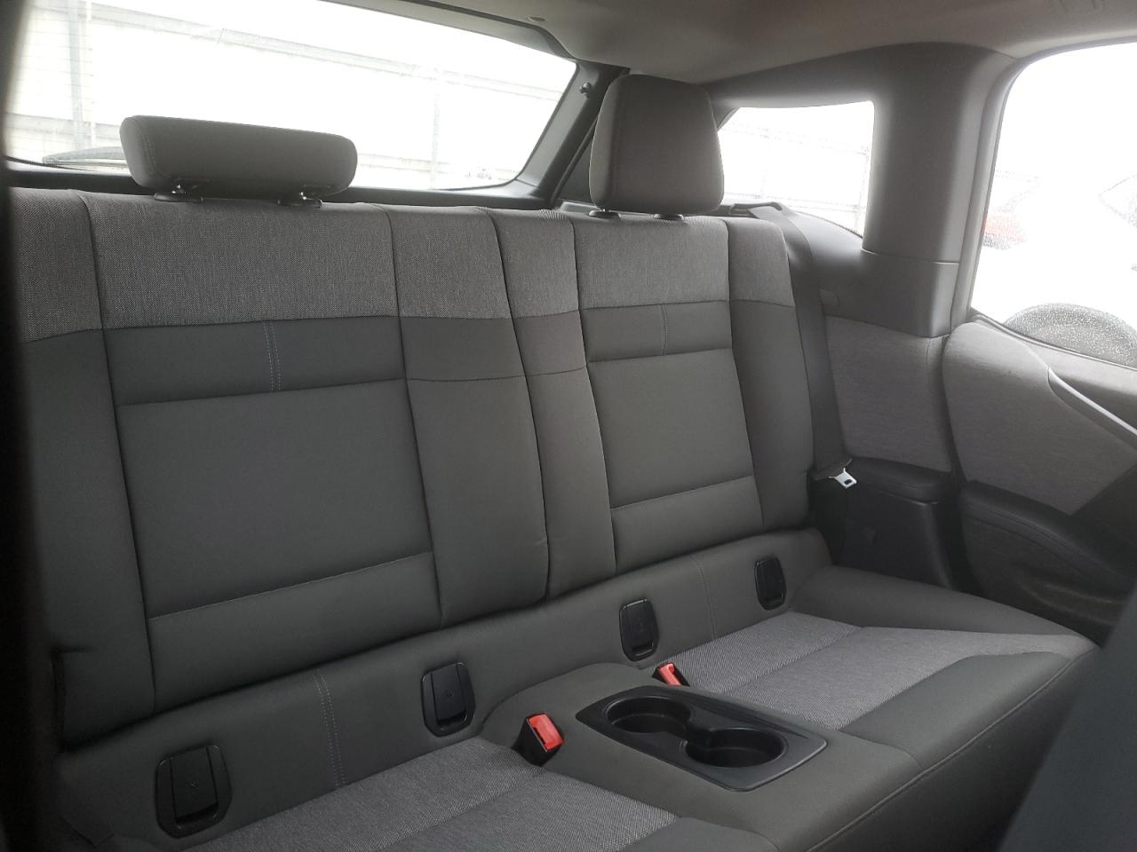 2016 BMW i3 - Image 10