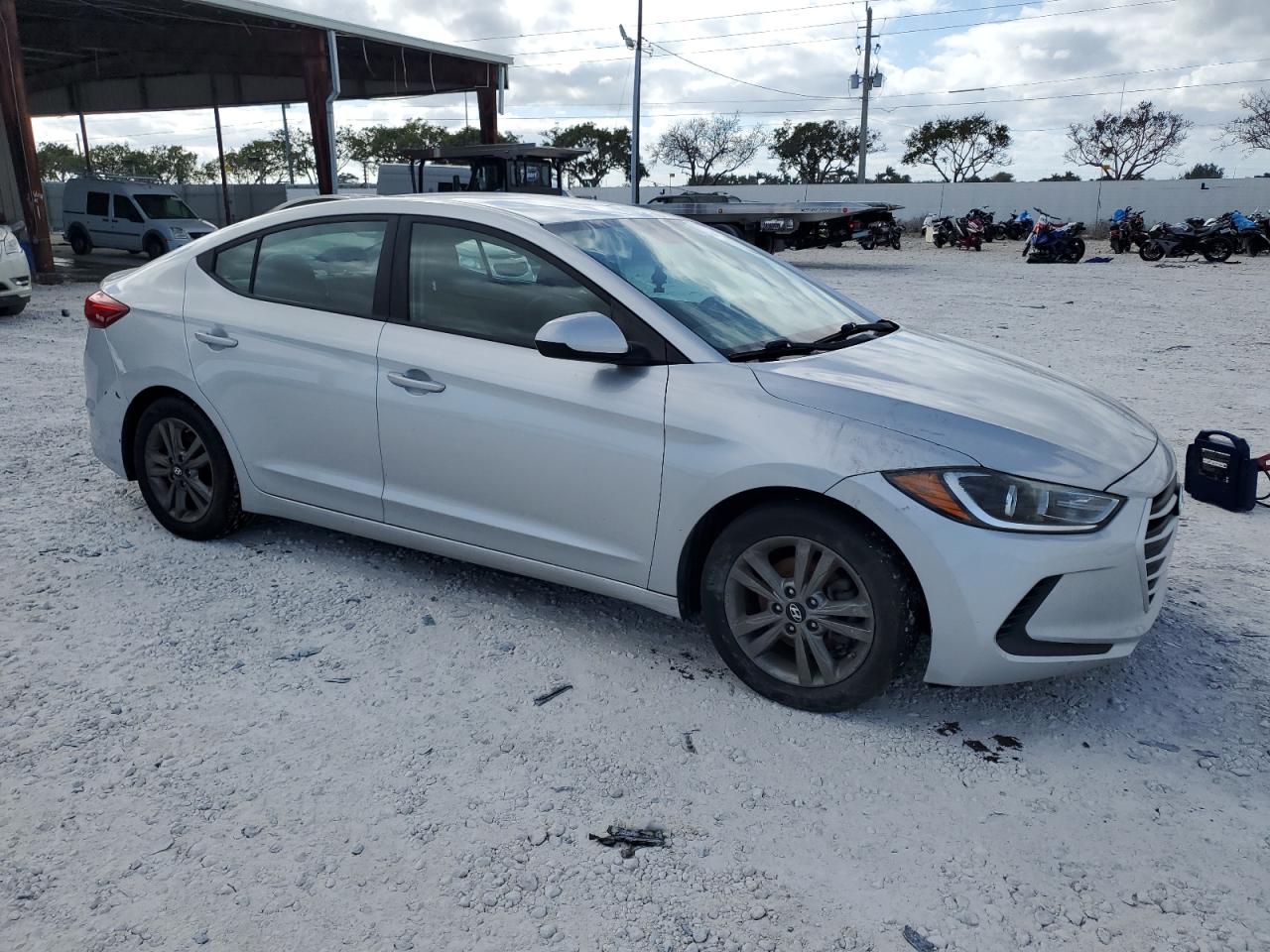 VIN 5NPD84LFXJH239142 2018 HYUNDAI ELANTRA no.4