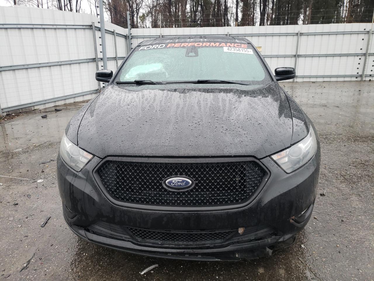 2015 Ford Taurus - Image 5