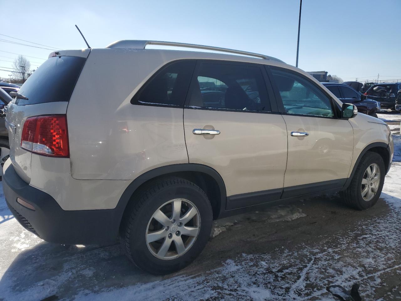2011 Kia Sorento - Image 3