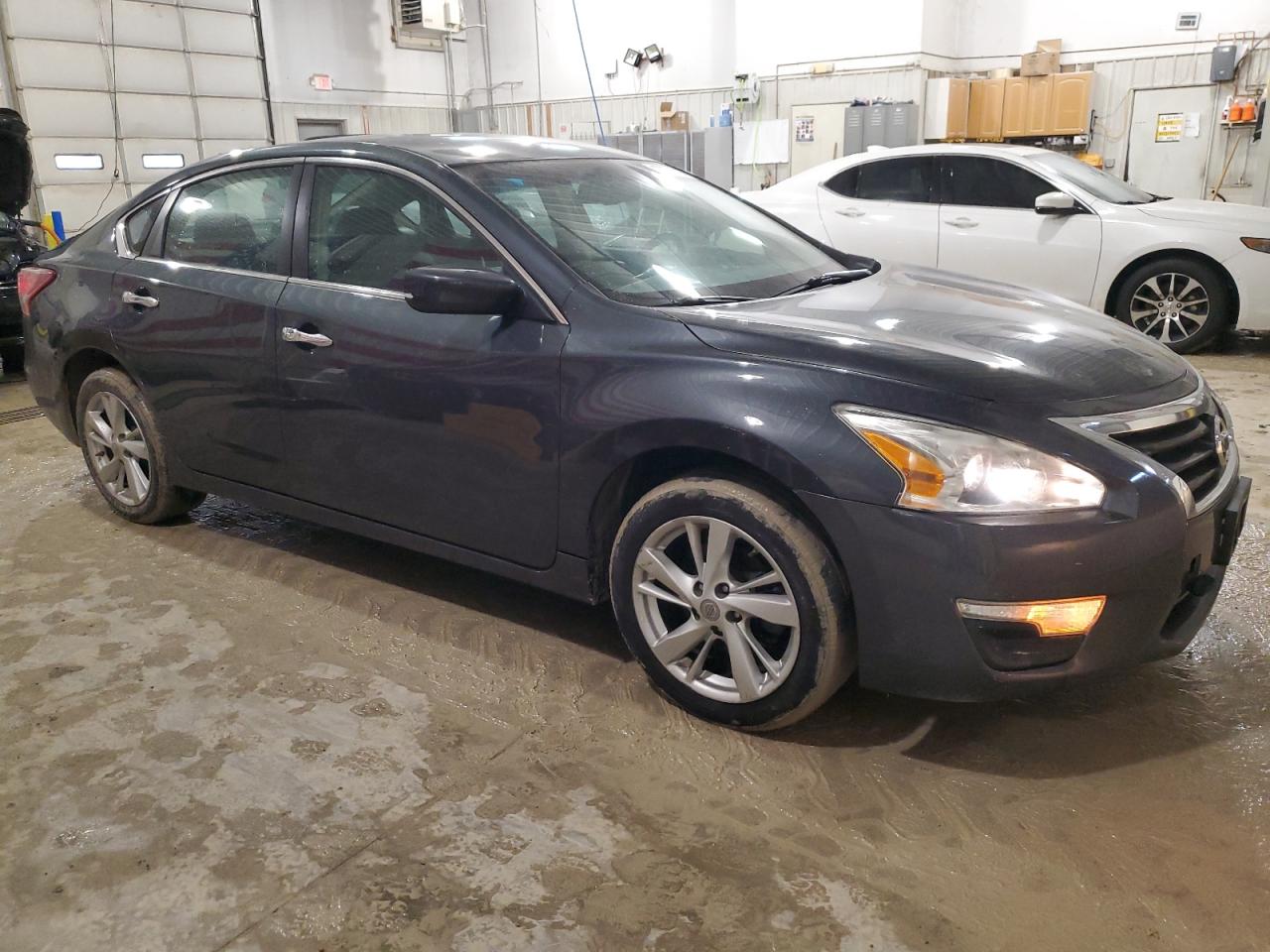 2013 Nissan Altima - Image 4