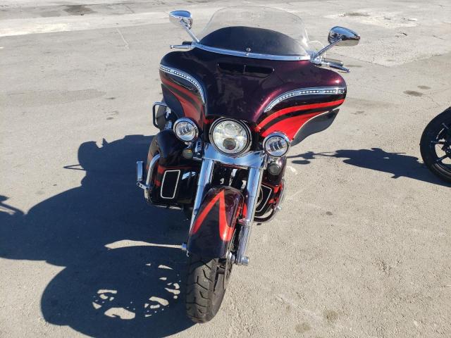  HARLEY-DAVIDSON FLSE 2017 Два тона