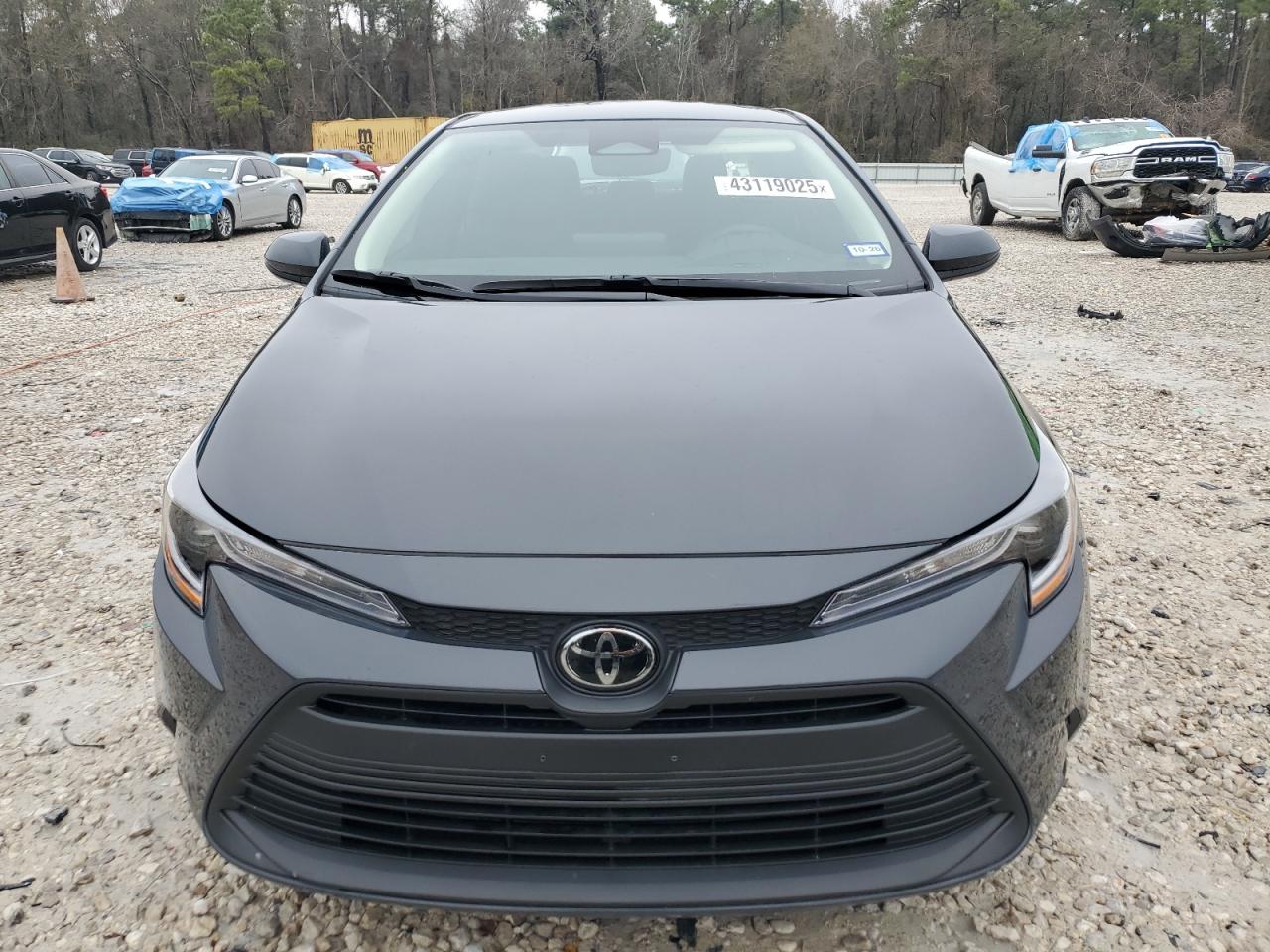 2025 Toyota Corolla - Image 5