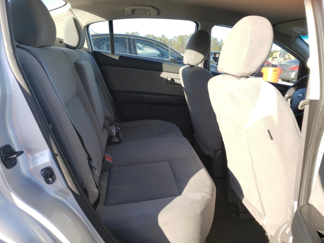 2012 Nissan Sentra - Image 11