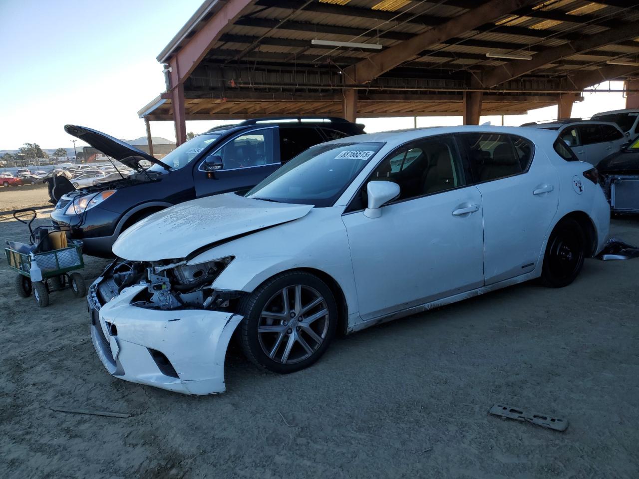 VIN JTHKD5BH2E2208422 2014 LEXUS CT 200 no.1