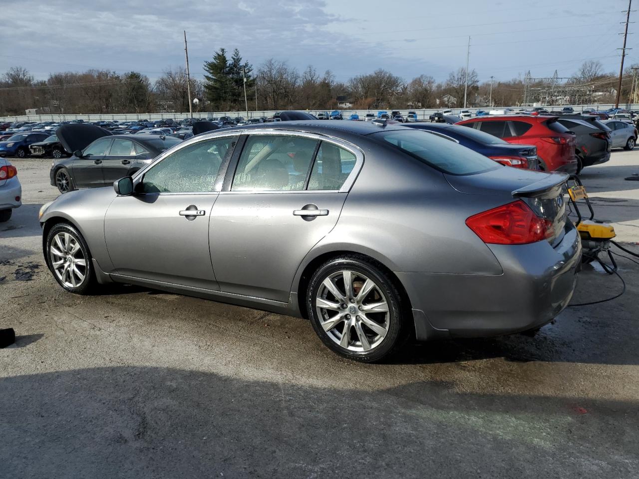 2011 Infiniti G - Image 2