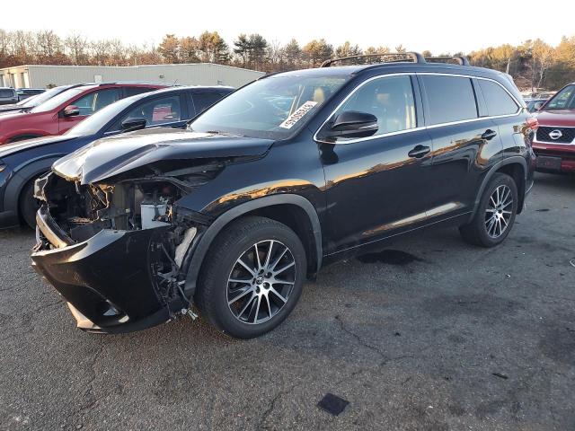 2017 Toyota Highlander Se