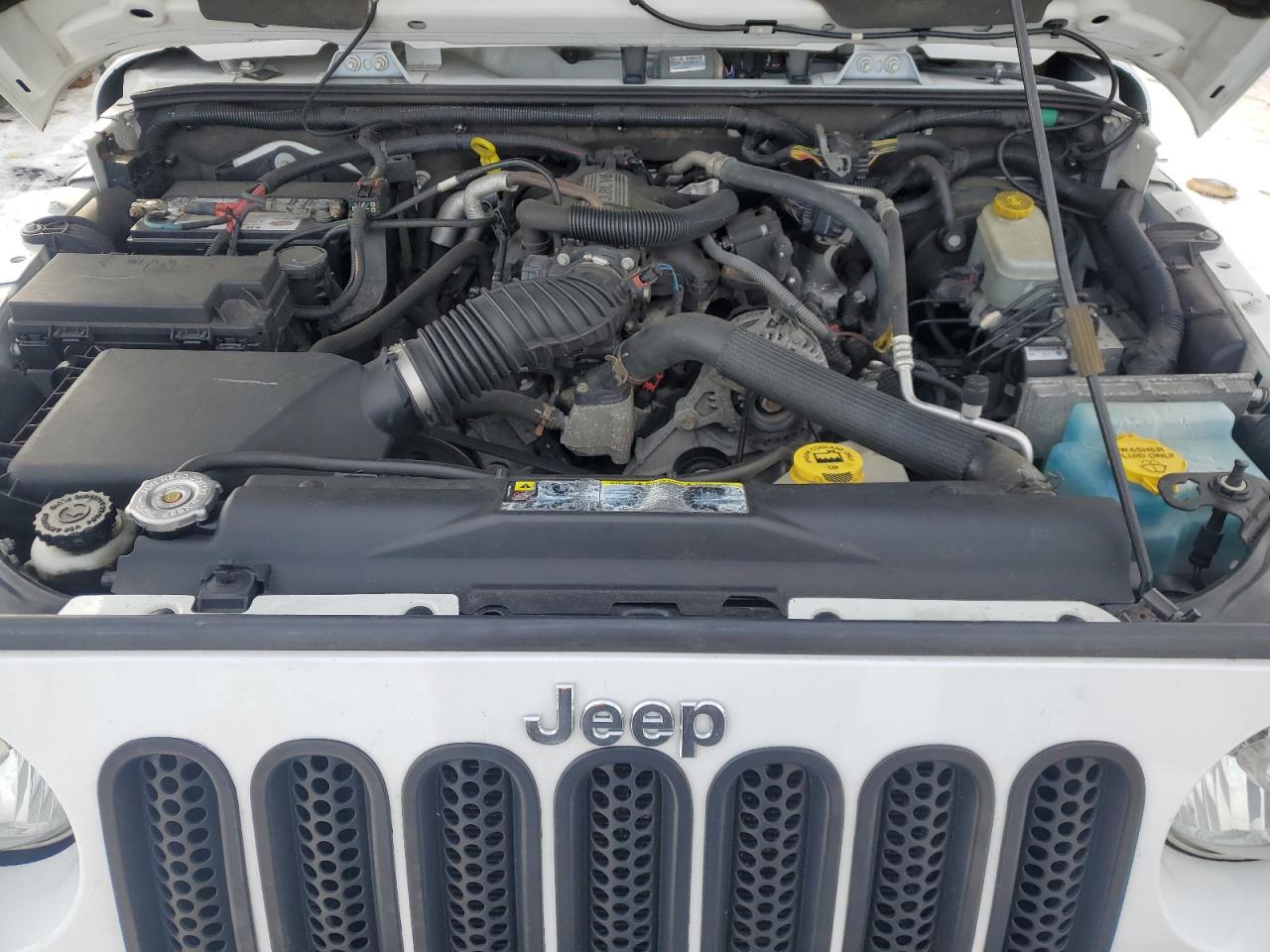 2011 Jeep Wrangler - Image 12