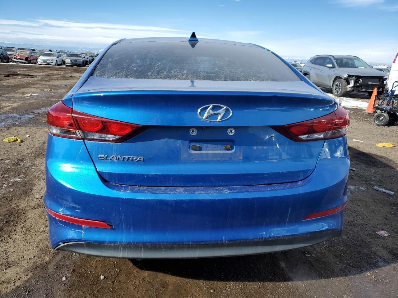 2017 Hyundai Elantra - Image 6
