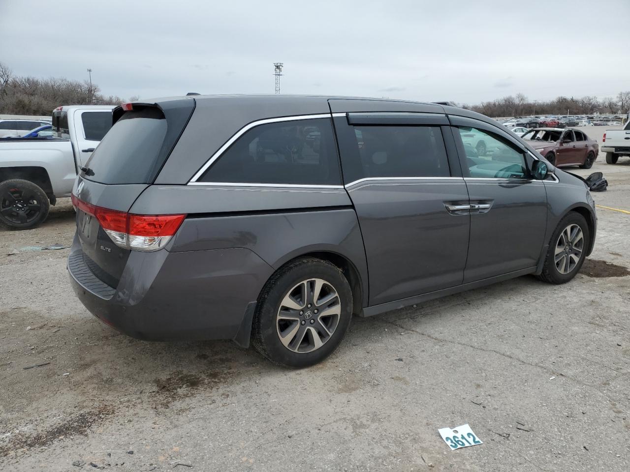 2015 Honda Odyssey - Image 3