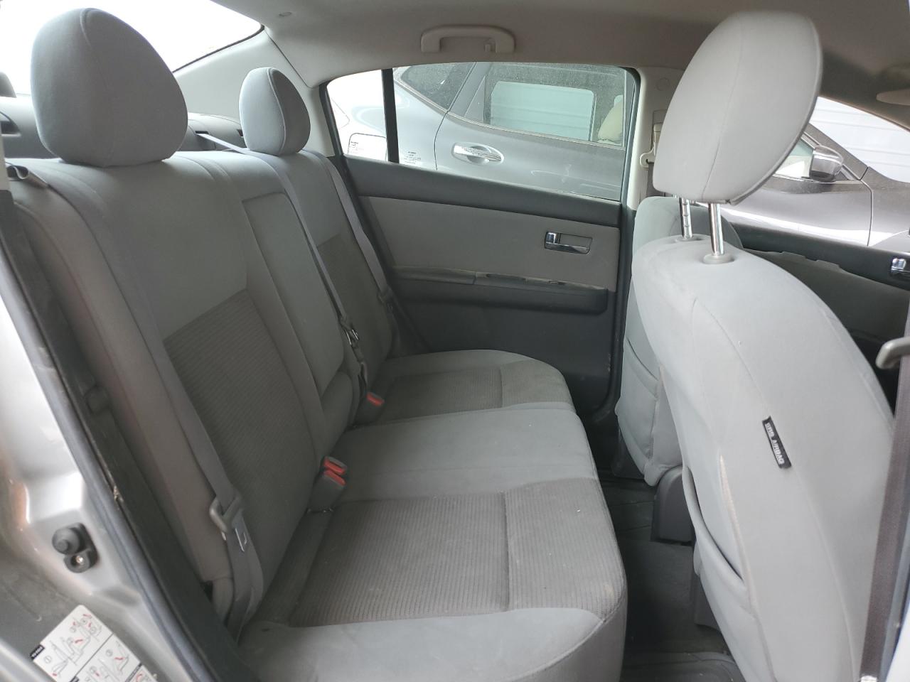 2010 Nissan Sentra - Image 10