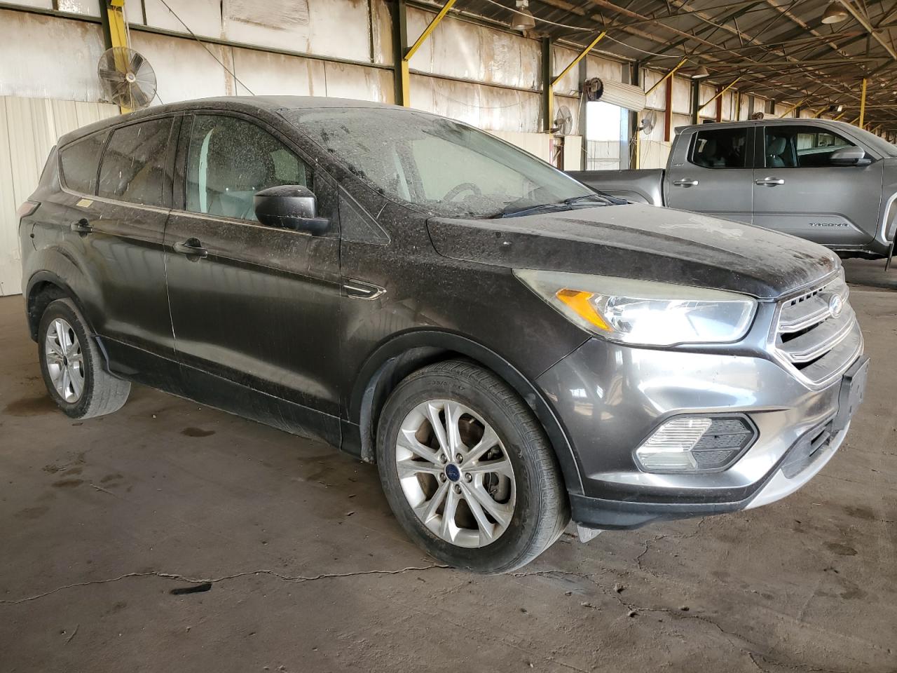 VIN 1FMCU0GD4HUD54131 2017 FORD ESCAPE no.4