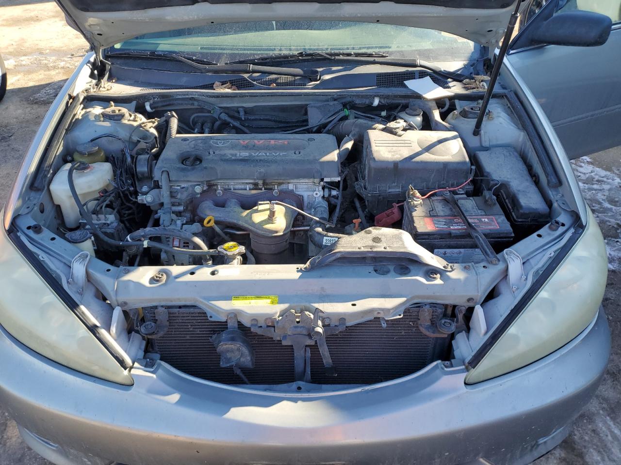 2005 Toyota Camry - Image 12