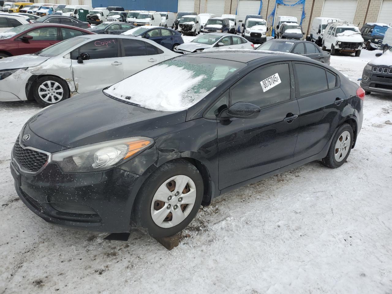 VIN KNAFK4A64F5272168 2015 KIA FORTE no.1