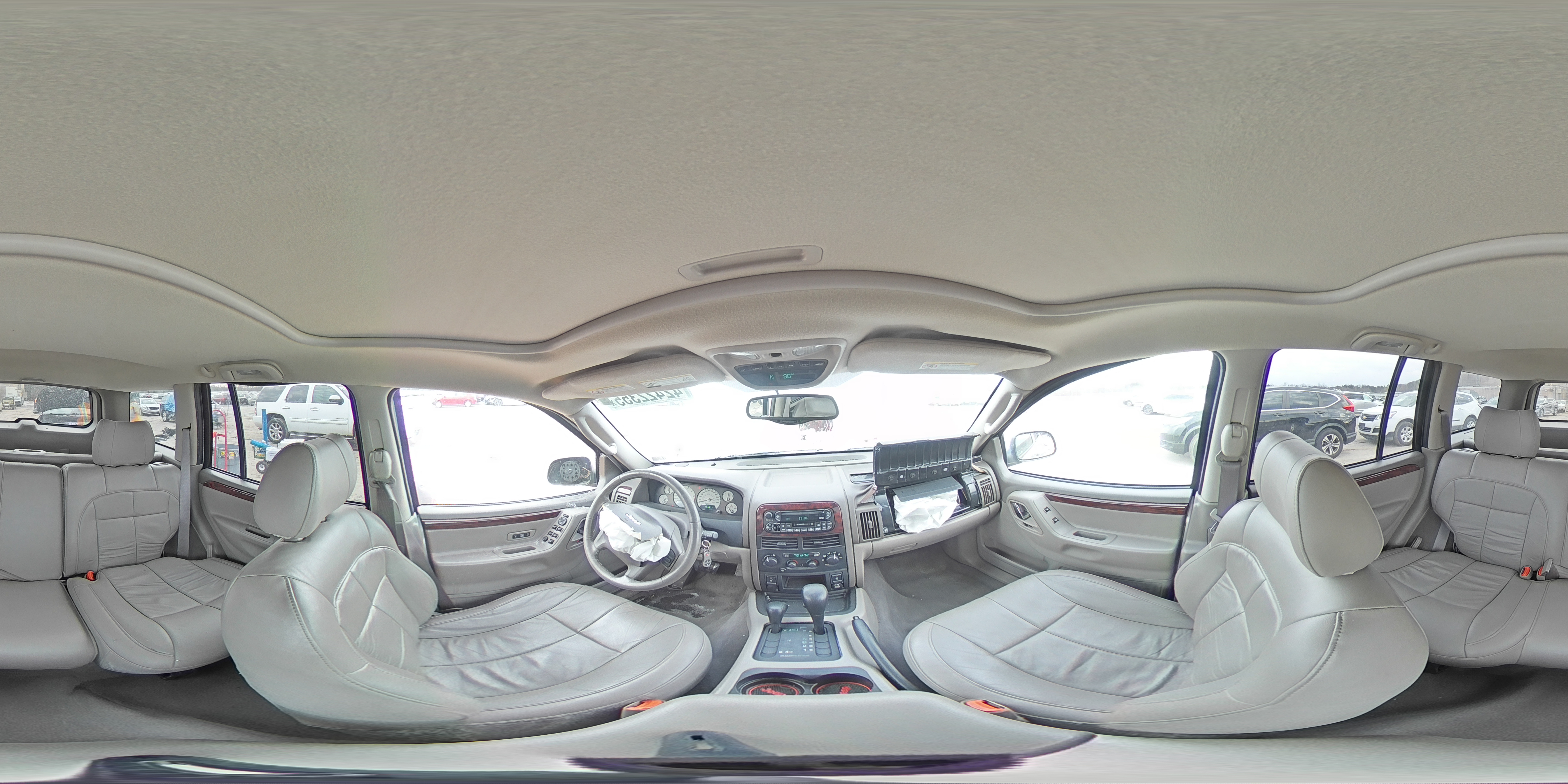 2004 Jeep Grand Cherokee - Image 13
