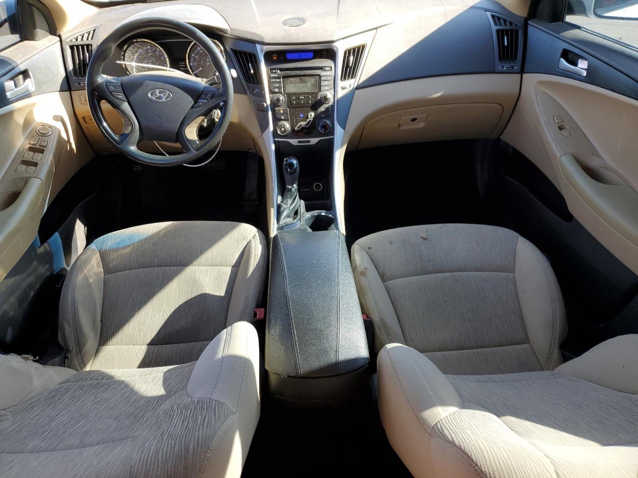 2013 Hyundai Sonata - Image 8