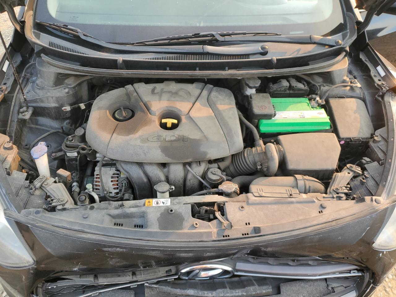 2017 Hyundai Elantra - Image 11