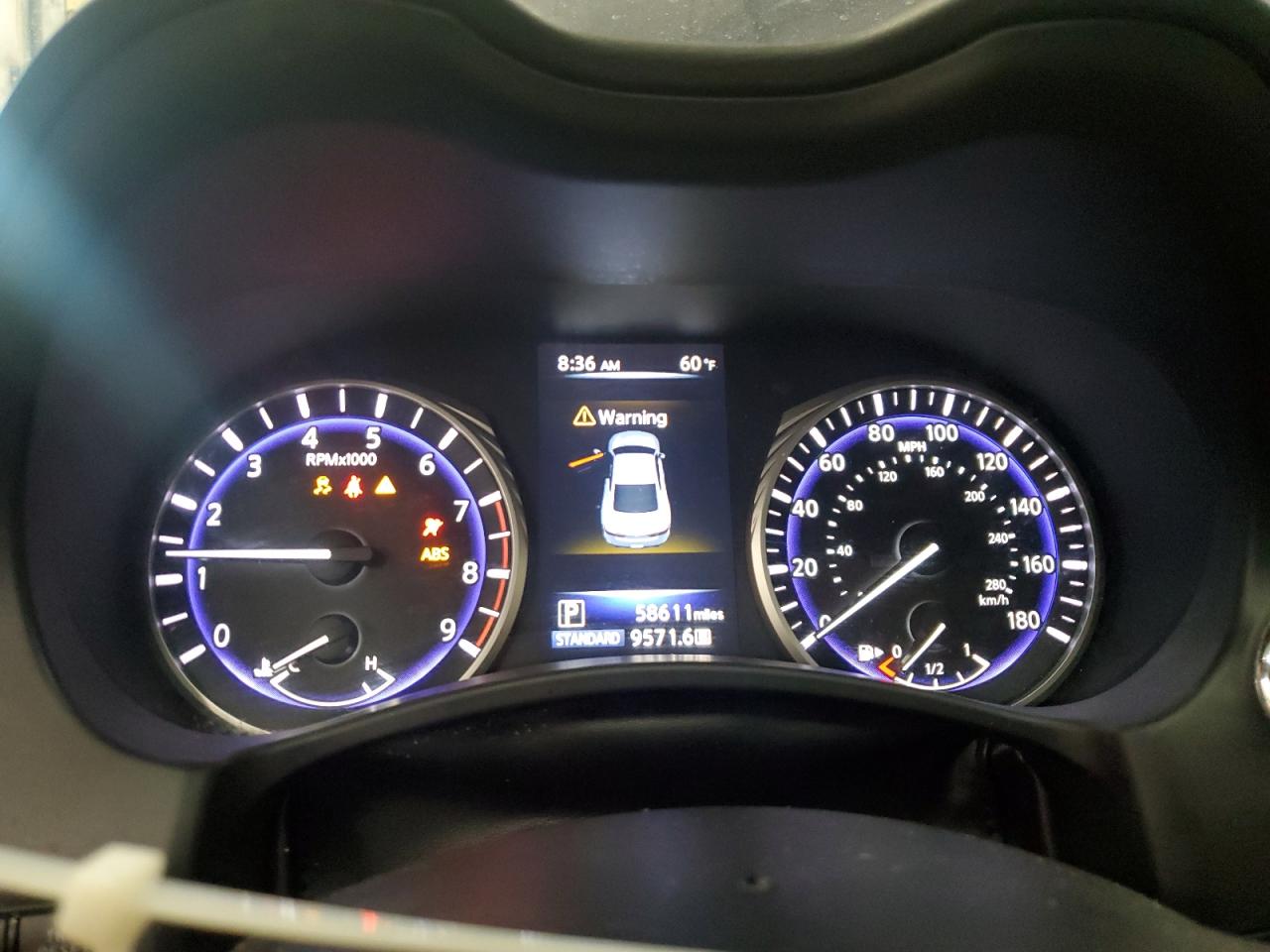 2018 Infiniti Q60 - Image 9