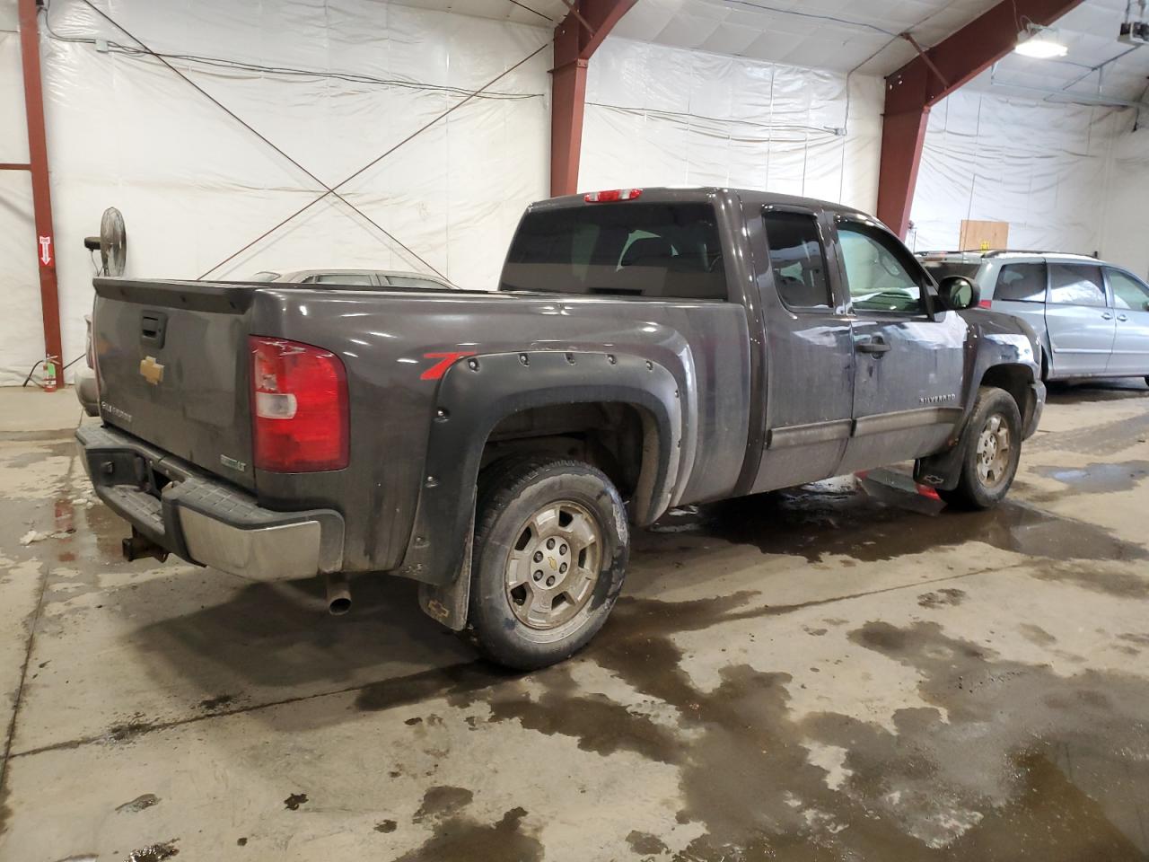 2011 Chevrolet Silverado - Image 3