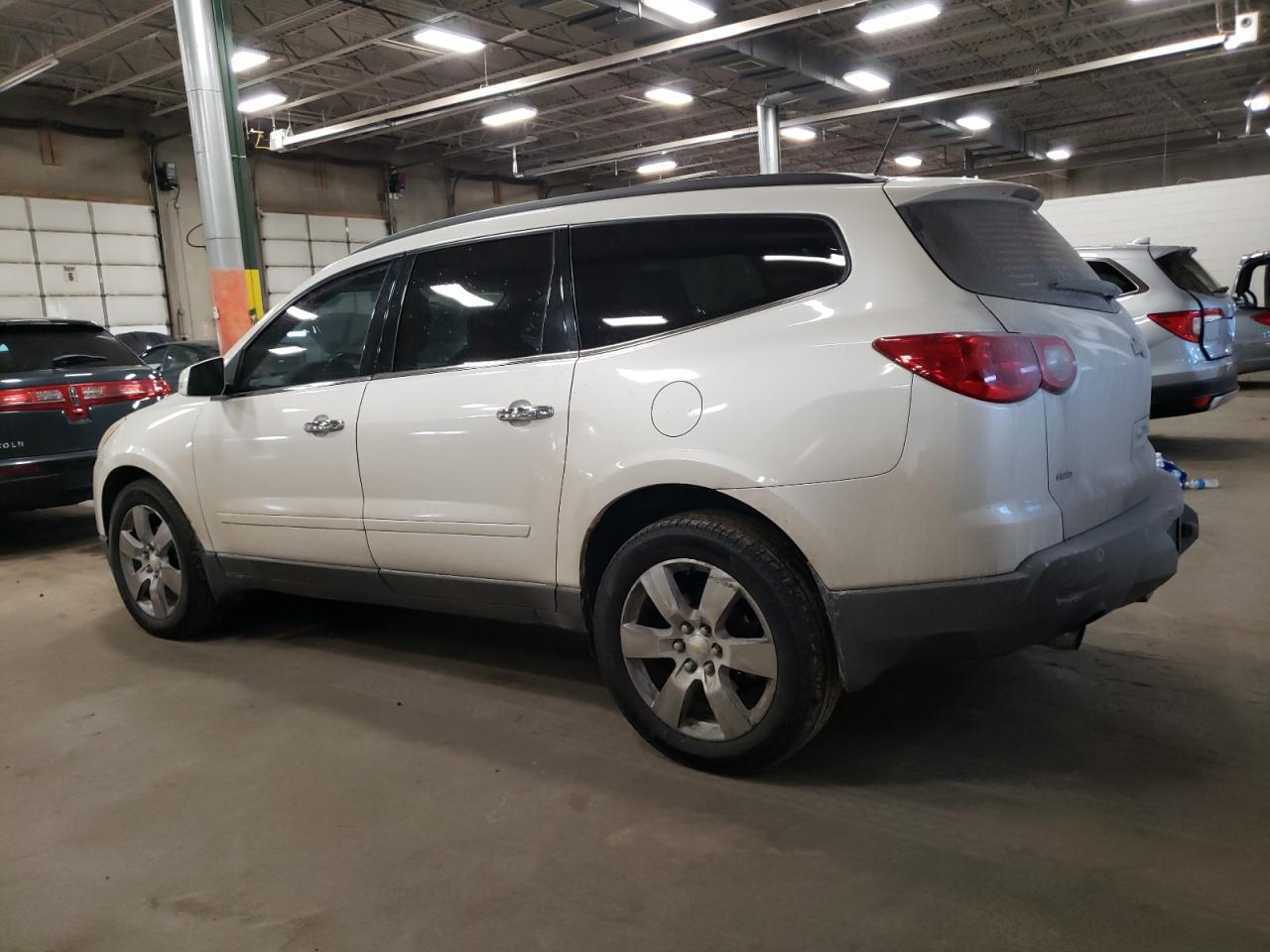 2011 Chevrolet Traverse - Image 2
