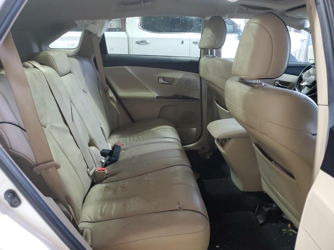 2013 Toyota Venza - Image 10