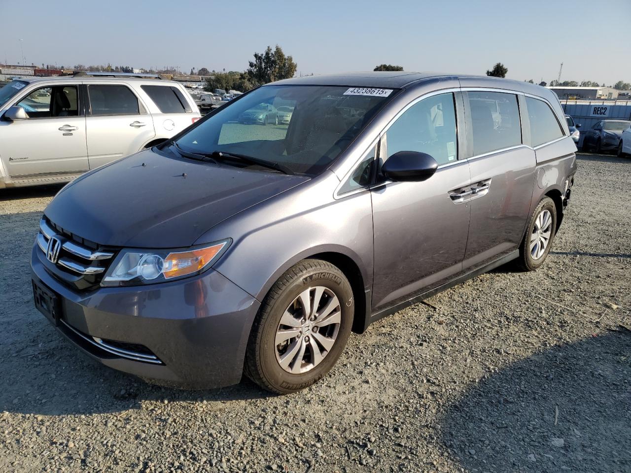 2016 Honda Odyssey - Image 1
