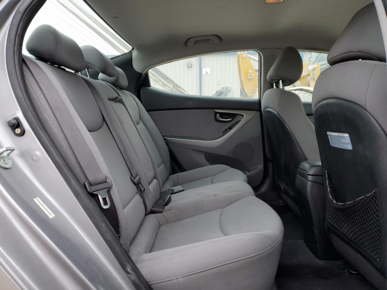 2013 Hyundai Elantra - Image 10