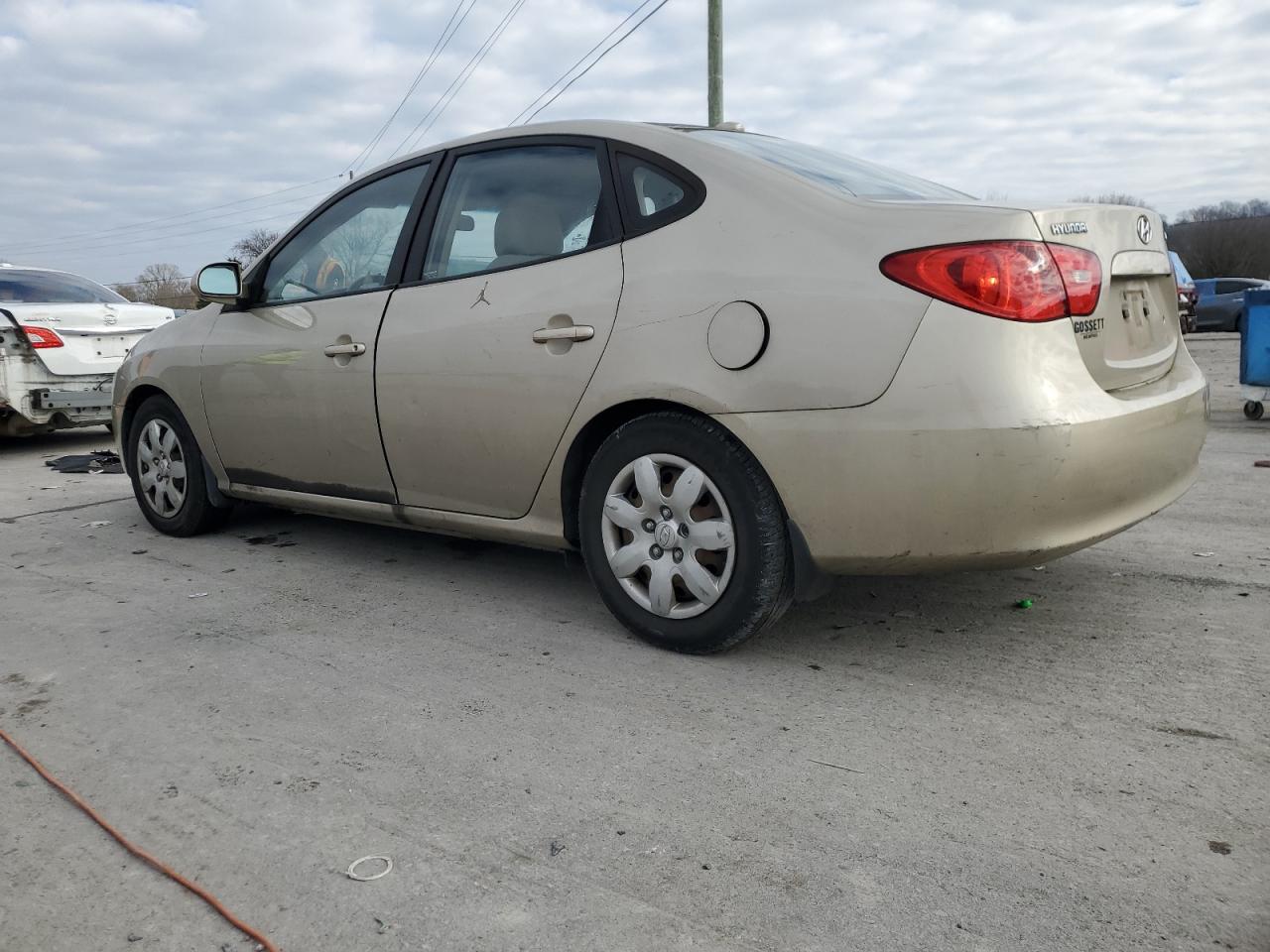 2008 Hyundai Elantra - Image 2