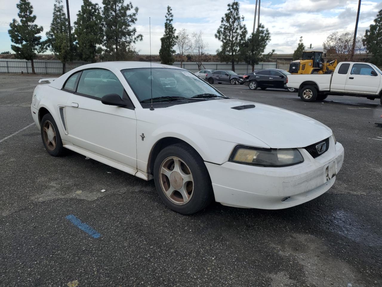 2002 Ford Mustang - Image 4